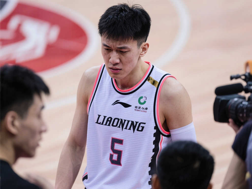 右中卫的角